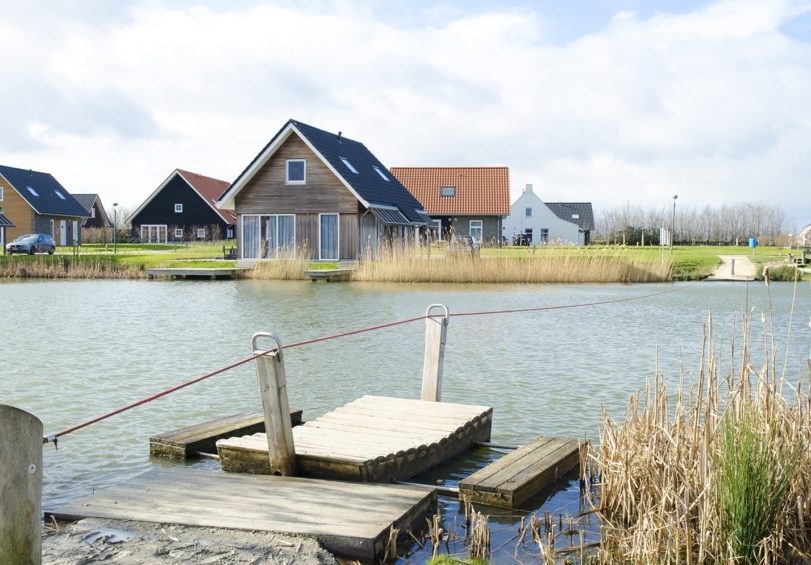 landal-nieuwvlietbad-huisjes1